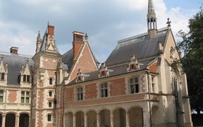 Chapelle St-Calais - B def ( Y. Boukef, 11.07.03)